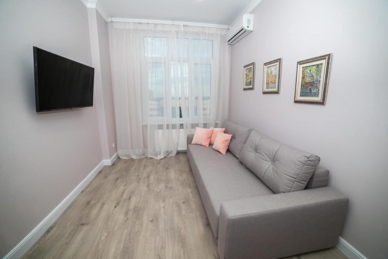 Apartment Butterfly โอเดสซา ภายนอก รูปภาพ